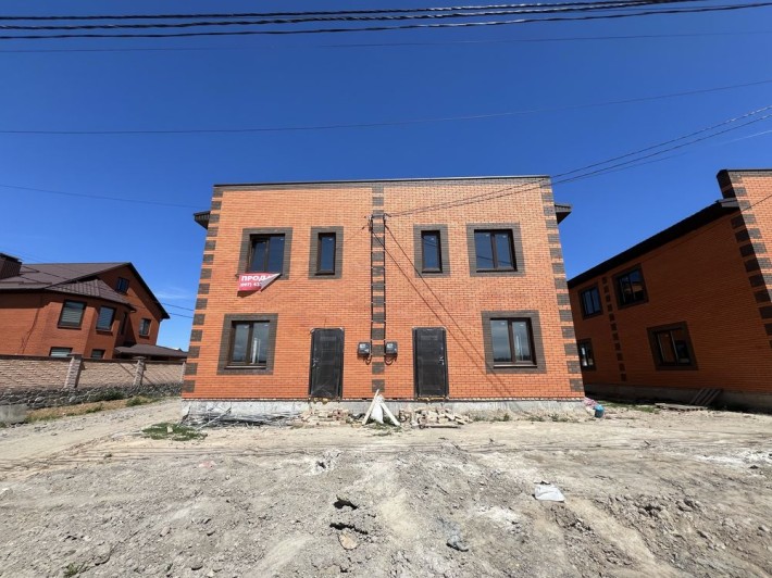 Продаж тауна  70кв.м., 3 кімнати, р-н Юзвинської - фото 1