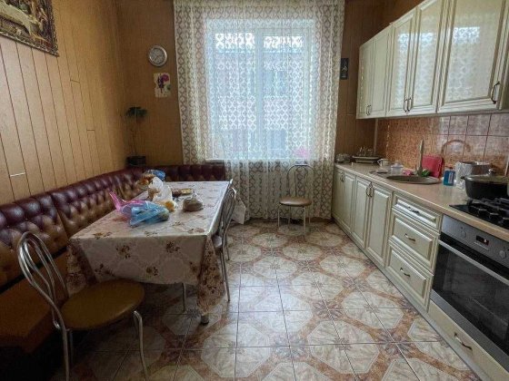 Продаж цегляного Будинку :Вул Новознесенська