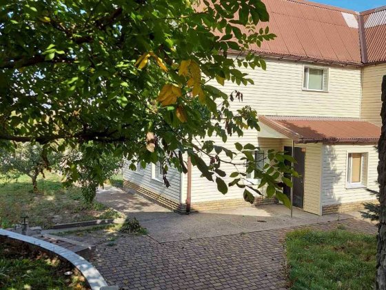 Продаж будинку. Комунарський район