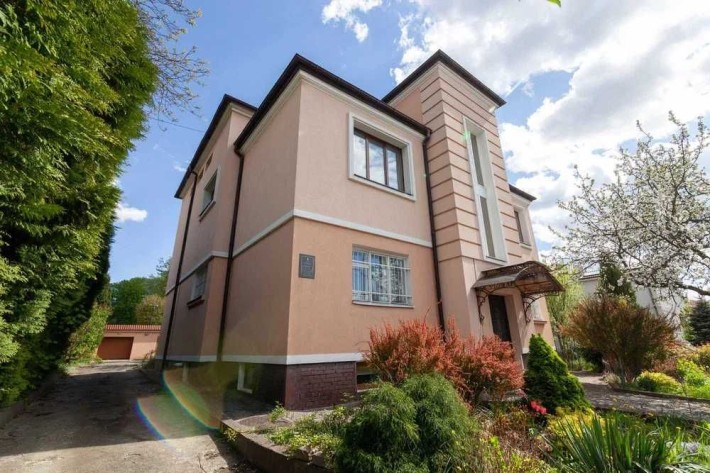 Будинок вулиця Херсонська (Кибальчича) біля парку Залізна вода - фото 1