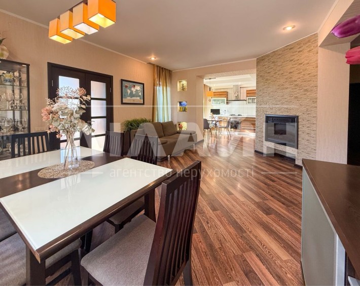 Гарний будинок на Правому 350 м2 , 16 сот - фото 1