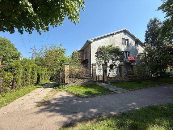 Продаж будинку вул. Запорізька Львів