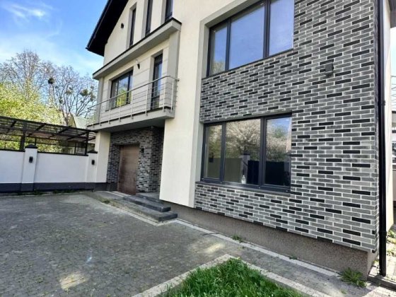 Продаж 4 кімнатного котеджу (дуплекс) по вул. Каховська 19 Львів