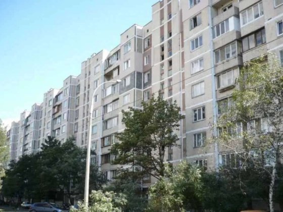Продаю затишну 3 кімнатну квартиру за адресою: вул. Героїв Дніпра, буд. 35, Оболонський район. Київ