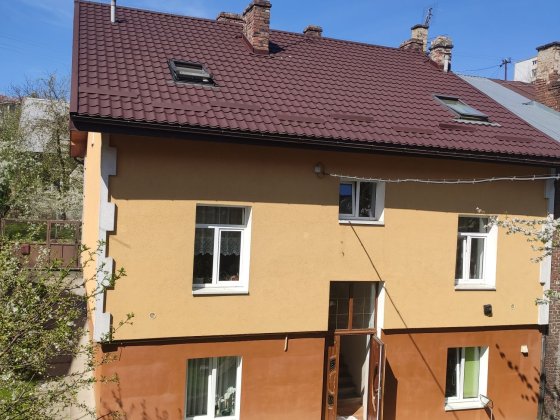 Продам будинок + ділянка вул.Гайворонського Львів