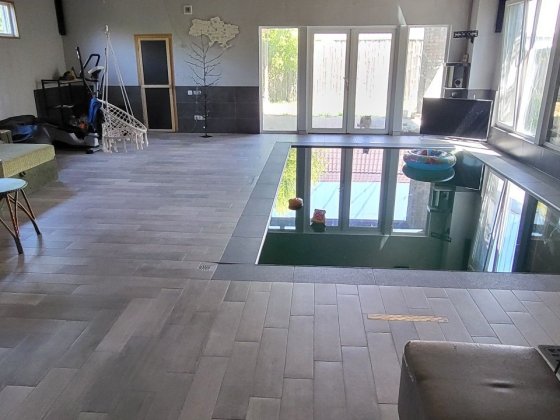 Дом з басейном Запоріжжя зелений яр