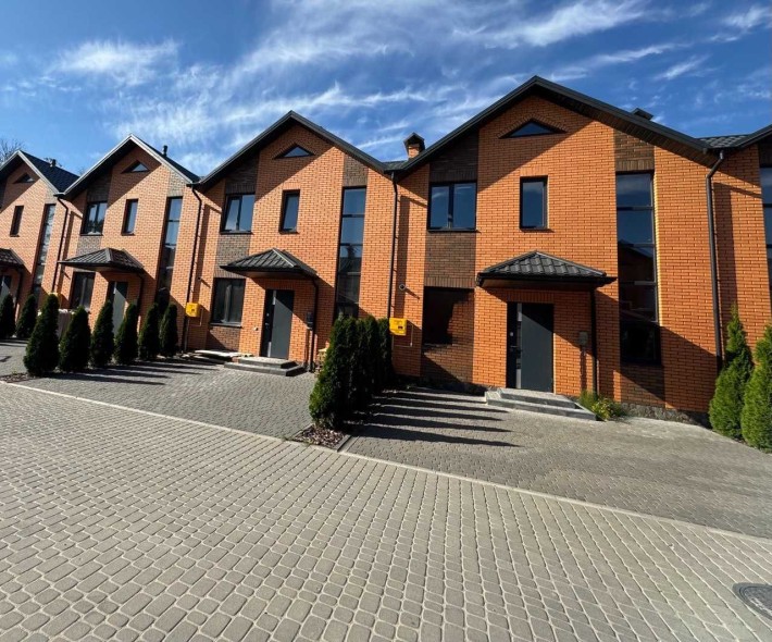 Продаж таунхауса без комісії - фото 1