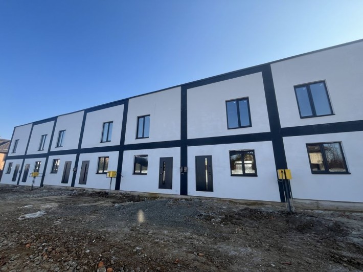 Продаж 2 поверхового таунхаусу, в чистовому стані. - фото 1