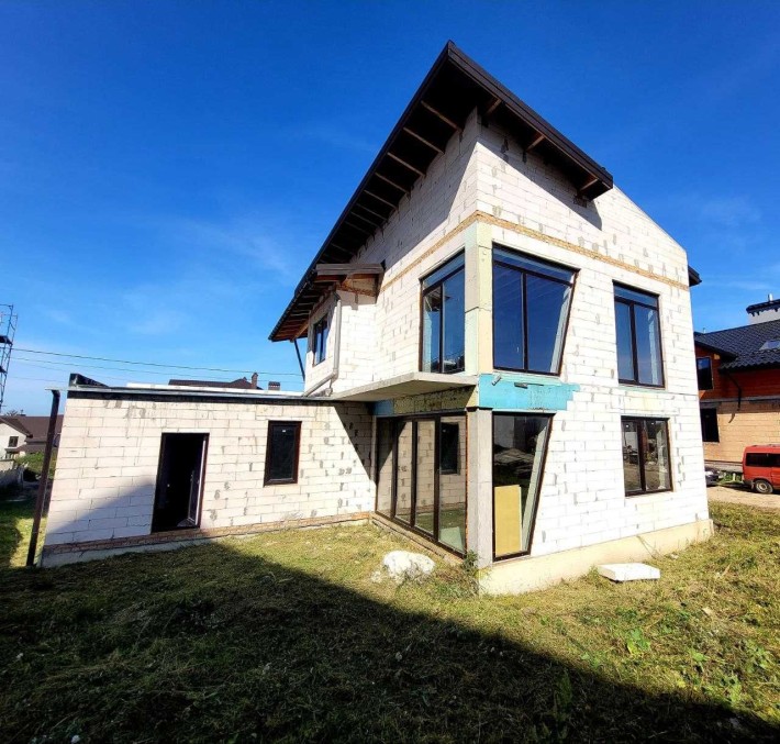 Продаж окремостоячого будинку околиця Львів Шевченківський район - фото 1