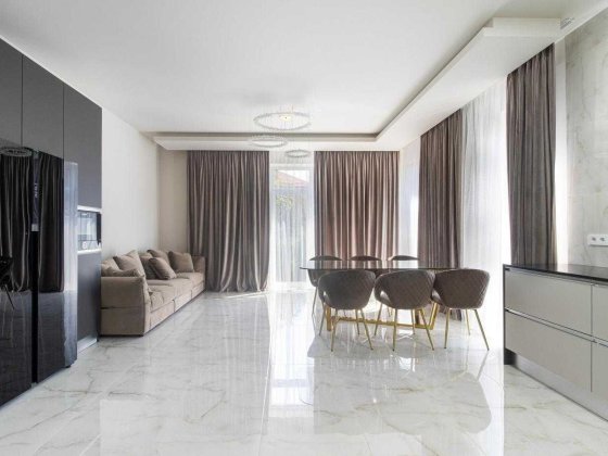 Продаж котеджу з ремонтом по вул Виговського Львов