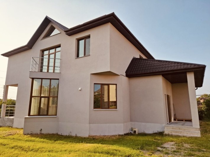 Продажа 2-эт. Дома 288м2 район Б.Балка. - фото 1