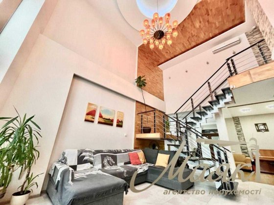 Елітний будинок класу Люкс у котеджному містечку "Форум"