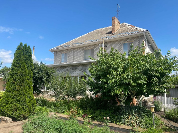 Торг! Продам добротный дом 360м п.Солнечный,рядом Бородинский Есть всё - фото 1