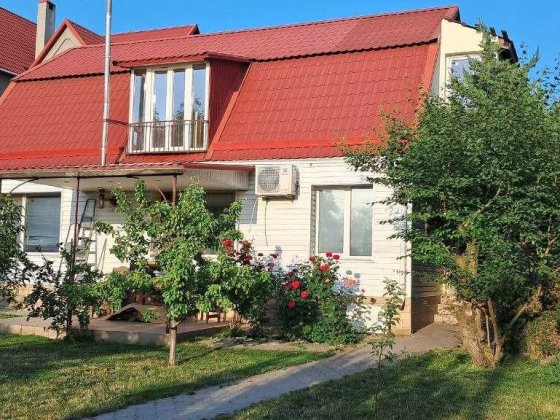 Продаж класного будинку в Рибальському на березі річки Днепр