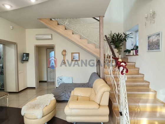 Продам шикарный дом ж/м Покровский 184 м2! Дніпро