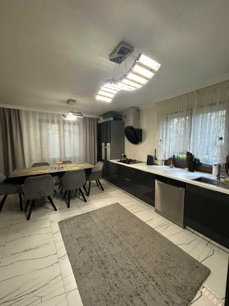 Дом мечты с ремонтом, мебелью  и бассейном, 5 мин. от ул. Заболотного! - фото 1