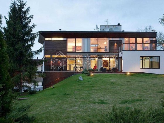 Продам 2-поверховий котедж в стилі "сучасний мінімалізм" в Сокільниках Харків