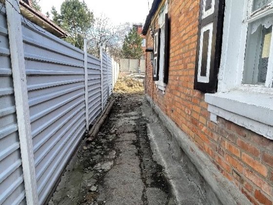 Продам 1/2 дома пос Кирова Академика Павлова Харьков