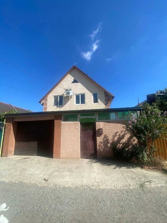 Продам 2 поверховий  будинок в Малиновському районі в м. Одесі - фото 1