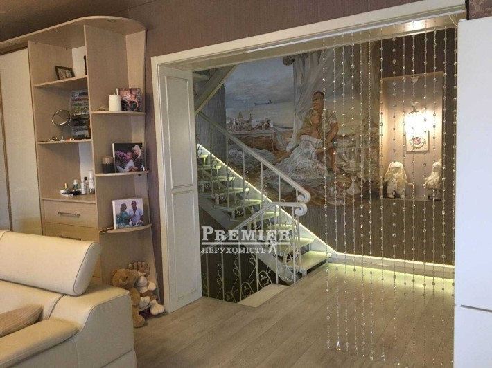 Двухэтажный дом с ремонтом и видом моря в Совньоне - фото 1