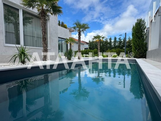 Продаётся дом с бассейном в Совиньоне Одеса