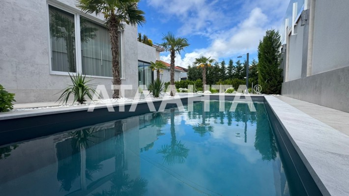 Продаётся дом с бассейном в Совиньоне - фото 1