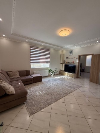 Уютный дом. Развитый  район . Ул .А.Невского  .2 сотки.Ремонт.5 комнат - фото 1