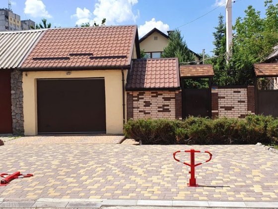 Продам сучасний двоповерховий просторий будинок в м. Харкові Харьков