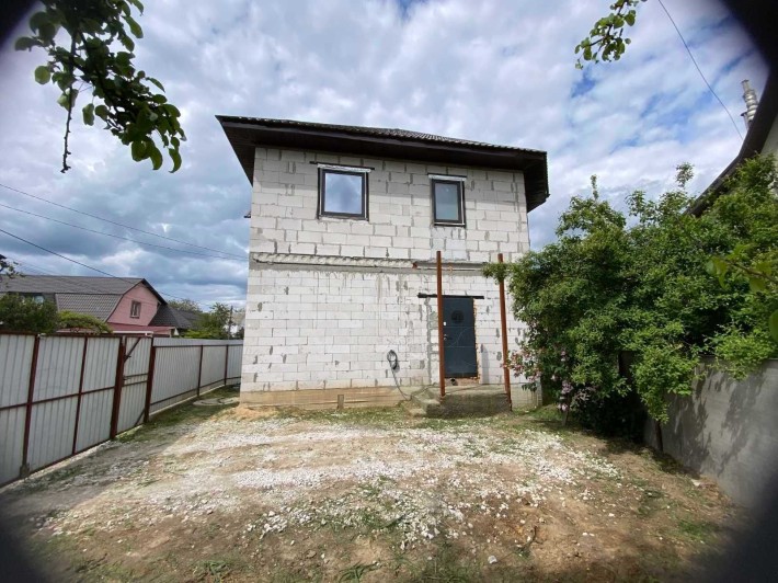 Будинок 200 м2 з гаражем 800 м до Києва. - фото 1