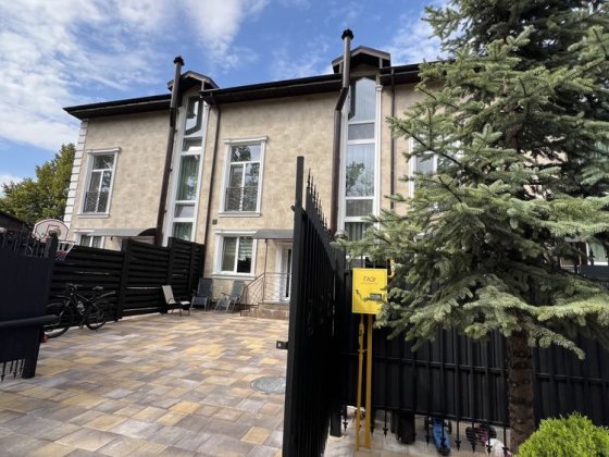 Від власника будинок з ремонтом біля ліцею/200м2 Петропавловская Борщаговка