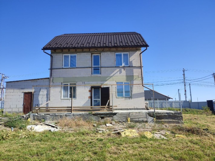 Продається великий будинок в селі Святопетрівське - фото 1