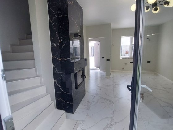 Готовий таунхаус площа 60м2 у центрі Білогородки Петропавловская Борщаговка