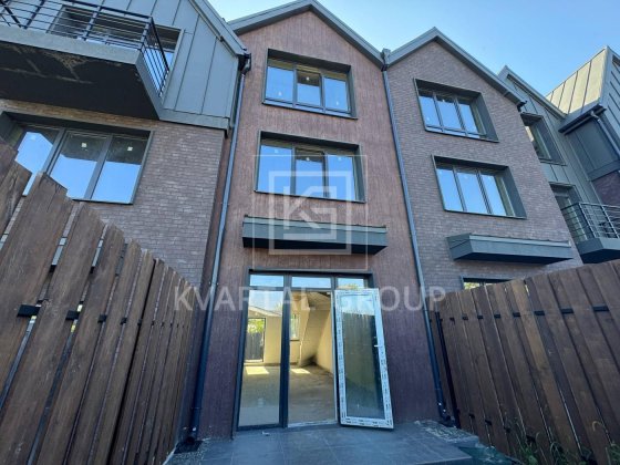 Таунхаус у Петропавлівській Борщагівці — 7 хв до Академа Петропавловская Борщаговка