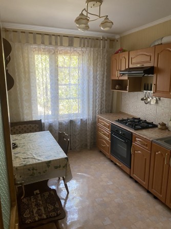 Сдам 3 комнатную квартиру на Академика Королева/Вильямса - фото 1