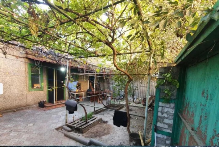 Продам дом в районе Дома Мебели с участком 3 сотки - фото 1