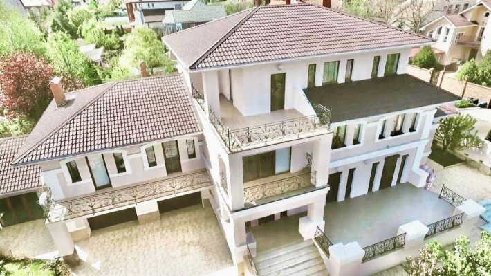 Продам дом в Совиньоне-1 - фото 1