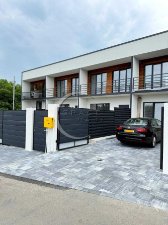 Продаж таунхауса  ЖК Озеро Софіївська Борщагівка вул. Юрія Гагаріна 15 - фото 1