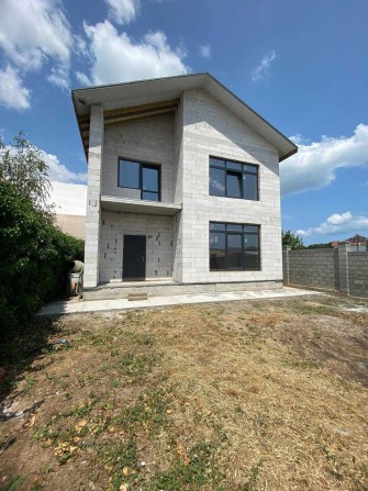 Продам дом в Совиньоне - фото 1