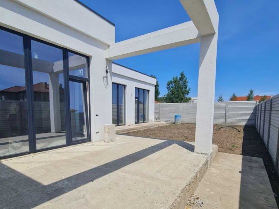 Продам одноэтажный дом в Совиньоне Одесса