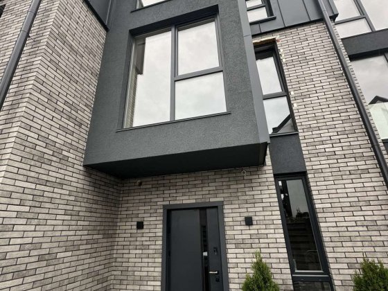 Газ!!Продаж Таунхаусу з ремонтом  поруч із ліцеєм!

Уявіт Софіївська Борщагівка