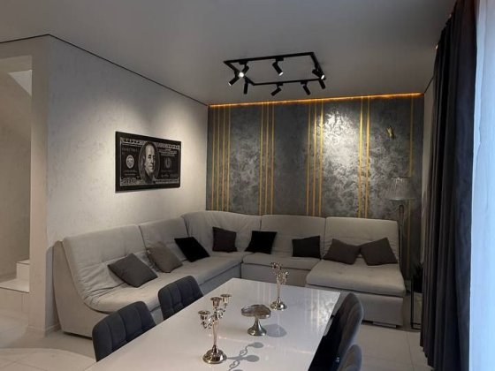 Дом с новым ремонтом. Участок 3 сотки Одесса