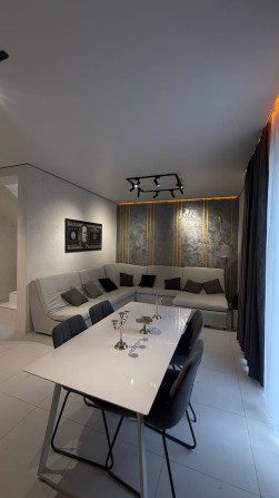 Дом с новым ремонтом. Участок 3 сотки - фото 1