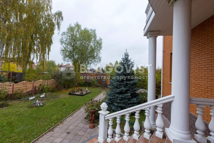 Добротний будинок з бомбосховищем в КМ закритого типу ,, Зв'язківець". - фото 1