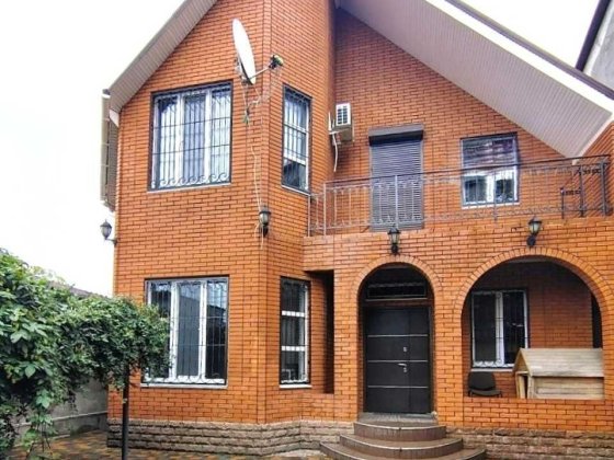 Деревянко пл.: продам дом для большой семьи в уютном районе Черемушек! Одеса