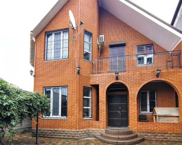 Деревянко пл.: продам дом для большой семьи в уютном районе Черемушек! - фото 1