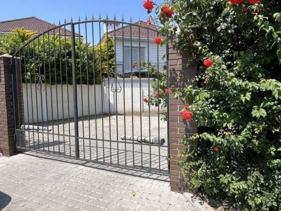 будинок  з зоною відпочинку та місцем двух авто по ціні квартири!!! Одеса