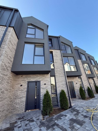 Таунхаус з ремонтом і меблями ,Соф. Борщагівка, 120м2, ГАЗ, без % - фото 1