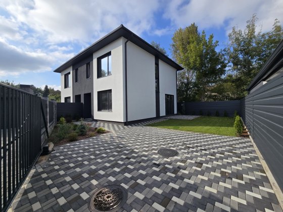 Дуплекс 105 м2 є газ 3 сотки землі с. Петропавлівська Борщагівка Петропавловская Борщаговка