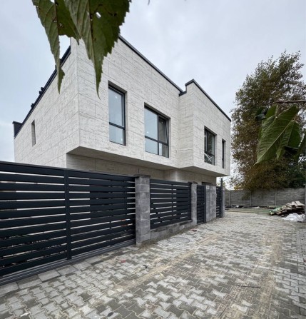 Сучасний Дуплекс з ремонтом у Петропавлівській Борщагівці 120м2 - фото 1