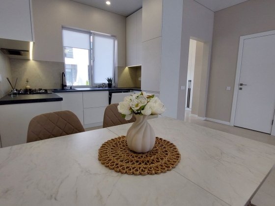 Продаж  газифікованого таунхаусу з ремонтом, меблями та технікою! Петропавлівська Борщагівка